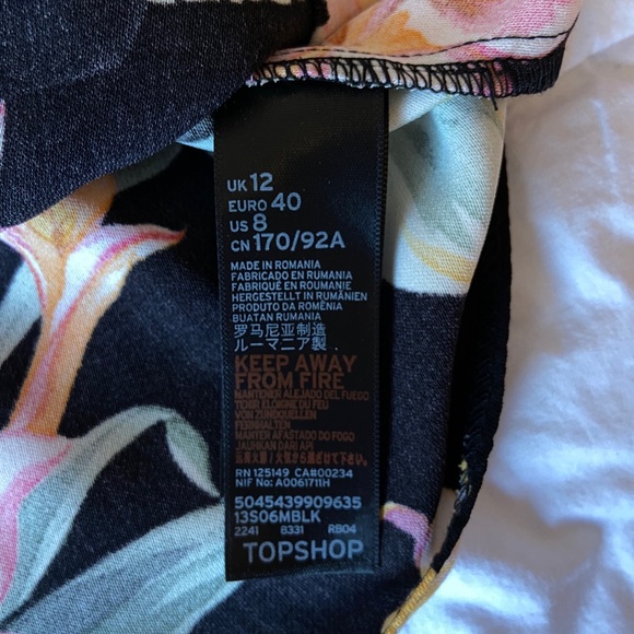 NWOT Topshop floral off the shoulder top - Picture 4 of 7